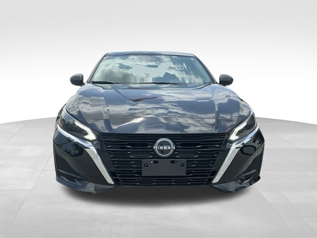 Used 2024 Nissan Altima 2.5 S FWD image 15
