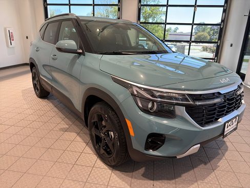 New 2026 Kia Seltos EX image 7