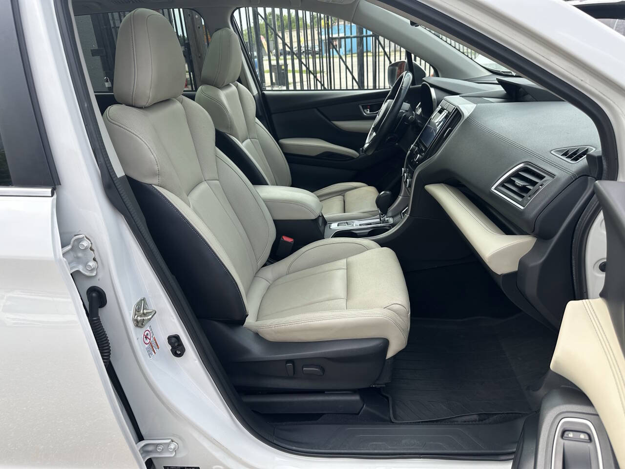 Used 2019 Subaru Ascent Limited AWD/4WD image 38
