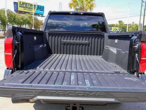 Used 2025 Toyota Tacoma SR5 RWD image 27