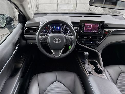 Certified 2023 Toyota Camry SE image 15