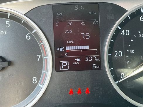 New 2025 Nissan Versa S w/ Trunk Package image 16