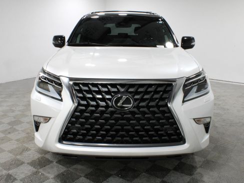 Used 2023 Lexus GX 460 Luxury w/ Accessory Package AWD/4WD image 46