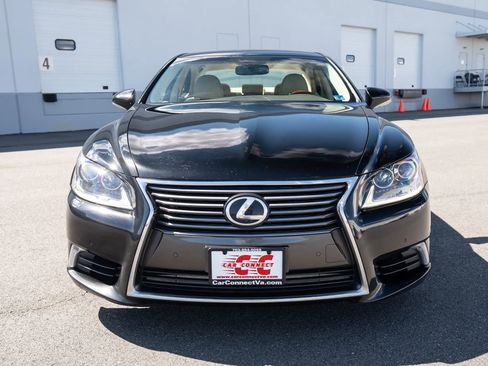 Used 2016 Lexus LS 460 AWD w/ Comfort Package image 9