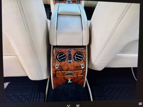 Used 2004 Bentley Arnage T RWD image 17