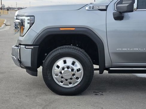 New 2026 GMC Sierra 3500 Denali w/ Denali Reserve Package image 6