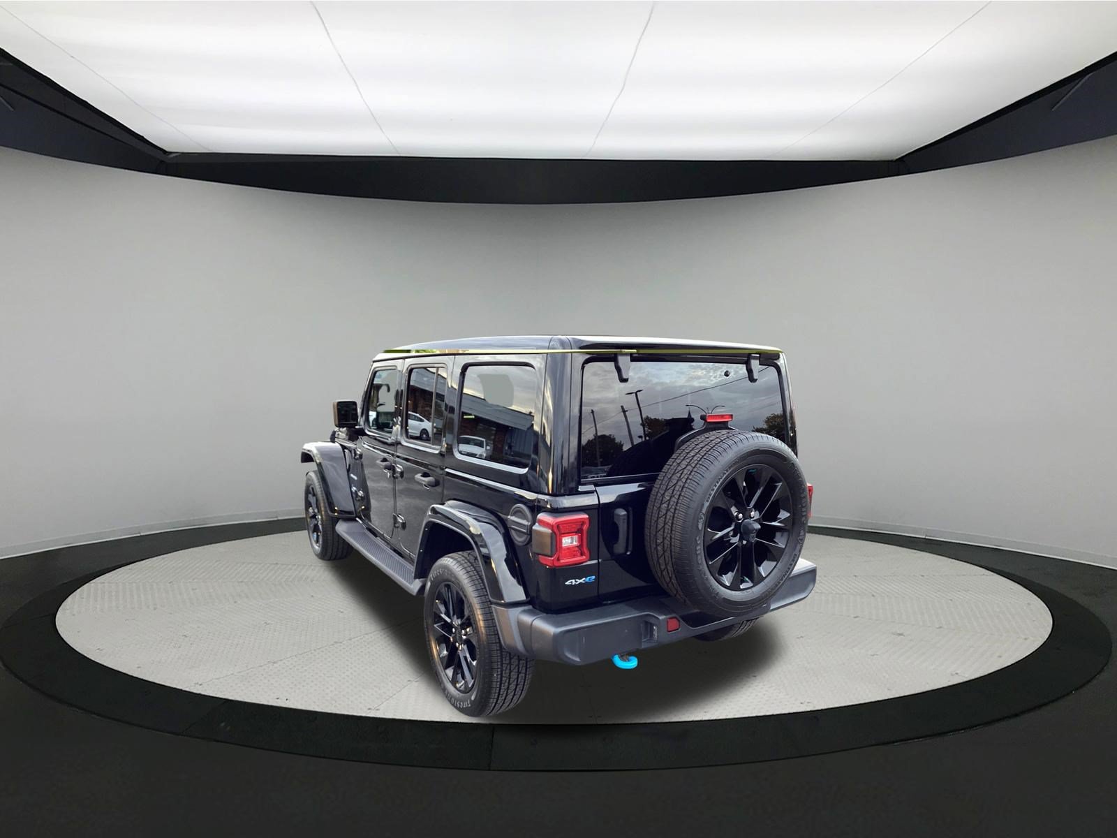 Used 2022 Jeep Wrangler Unlimited Sahara w/ Cold Weather Group AWD/4WD image 6