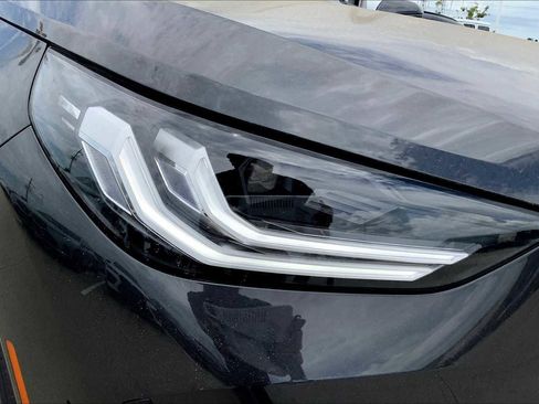 Used 2025 BMW X3 xDrive30i w/ Premium Package image 13