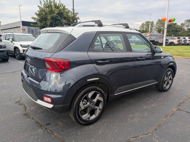 Certified 2026 Hyundai Venue SEL FWD image 4