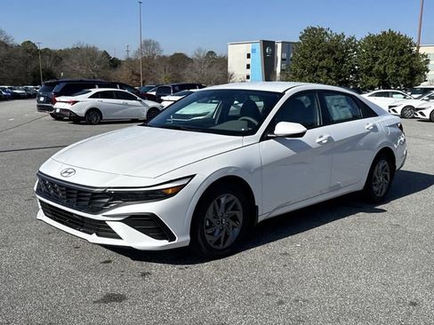 New 2026 Hyundai Elantra Blue image 3
