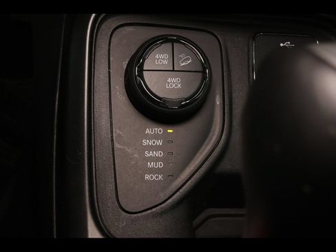 Used 2017 Jeep Compass Trailhawk w/ Navigation Group AWD/4WD image 24