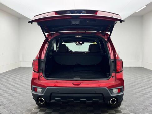 Used 2025 Honda Passport EX-L image 11