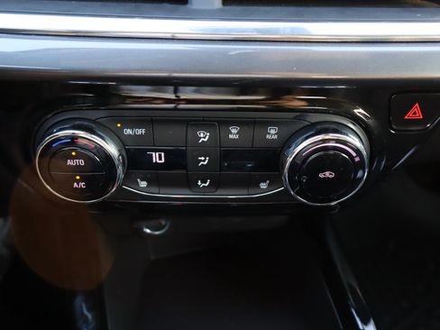Used 2026 Chevrolet Trax ACTIV w/ Driver Confidence Package FWD image 26