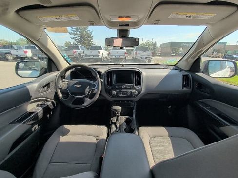 Used 2020 Chevrolet Colorado W/T w/ WT Convenience Package AWD/4WD image 6