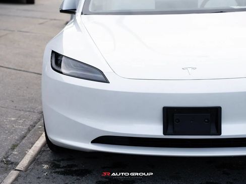 Used 2025 Tesla Model 3 Long Range RWD image 9