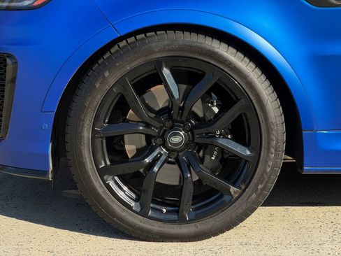 Used 2019 Land Rover Range Rover Sport SVR image 10