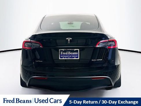 Used 2024 Tesla Model Y Long Range AWD/4WD image 8