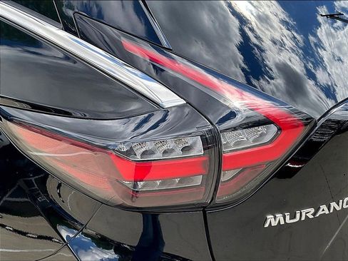 Used 2020 Nissan Murano SL w/ Moonroof Package AWD/4WD image 23