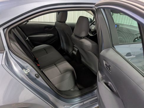 Used 2025 Toyota Corolla LE image 26