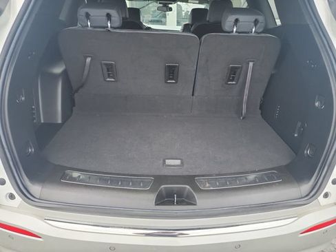 Used 2023 Buick Enclave Essence FWD image 24