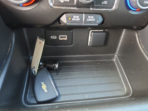 Used 2023 Chevrolet Tahoe LS image 29