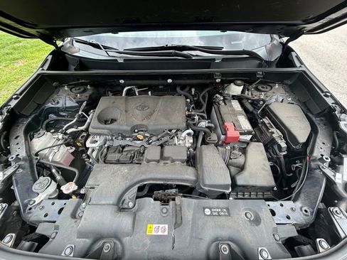 Used 2023 Toyota RAV4 XLE FWD image 12