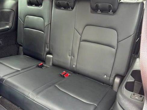 Certified 2023 Nissan Pathfinder Platinum AWD/4WD image 15