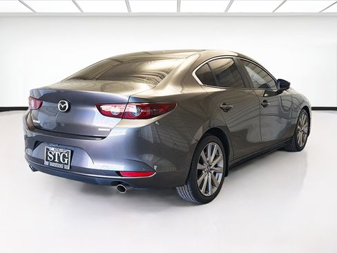 Used 2019 MAZDA MAZDA3 Sedan image 4