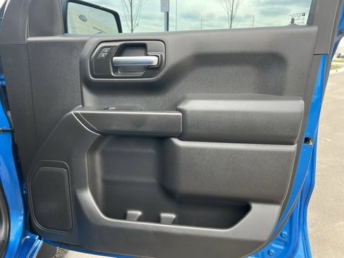 Used 2022 Chevrolet Silverado 1500 Custom Trail Boss w/ LPO, Dark Essentials Package image 10