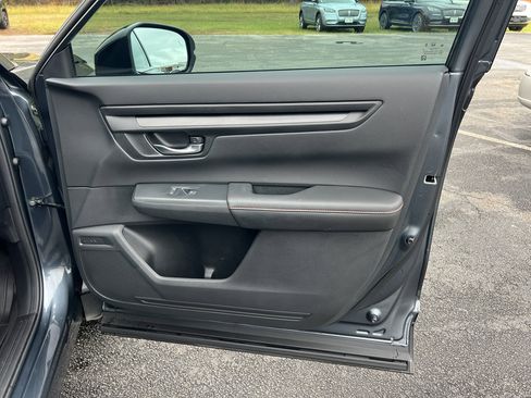 Certified 2025 Honda CR-V Sport-L image 29