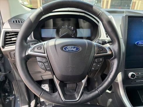 Used 2022 Ford Edge SEL AWD/4WD image 14