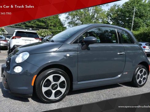 Used 2017 FIAT 500 e FWD image 1