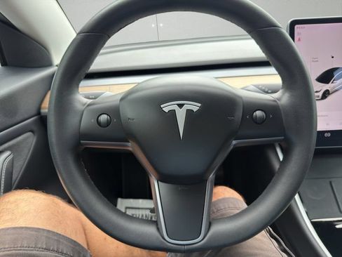 Used 2020 Tesla Model 3 Long Range AWD/4WD image 14
