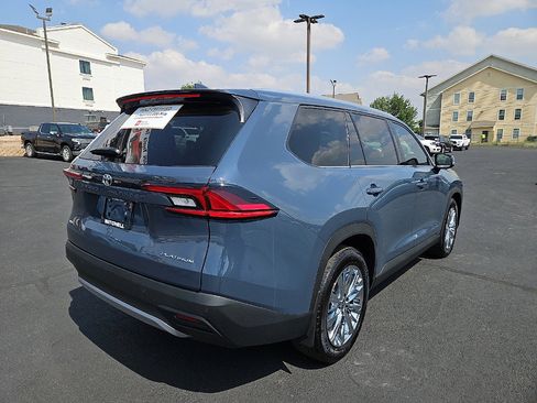 Certified 2026 Toyota Grand Highlander AWD image 5