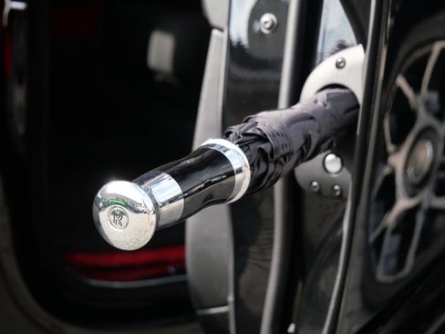 Certified 2020 Rolls-Royce Cullinan Black Badge image 6