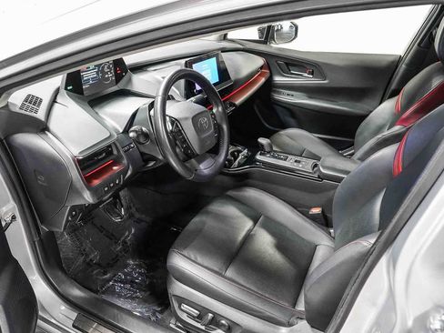 Used 2023 Toyota Prius Prime FWD image 17