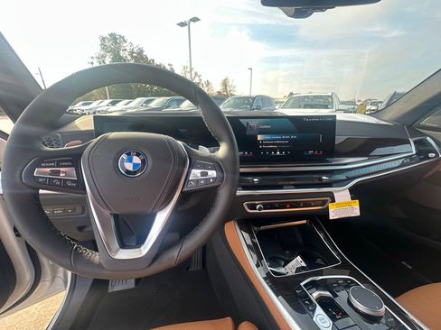New 2026 BMW X5 xDrive50e AWD/4WD image 16