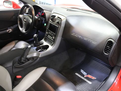 Used 2007 Chevrolet Corvette Z06 w/ Preferred Equipment Group image 21