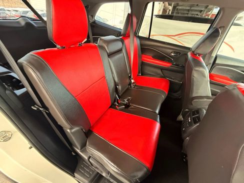 Used 2018 Honda Pilot Touring image 23