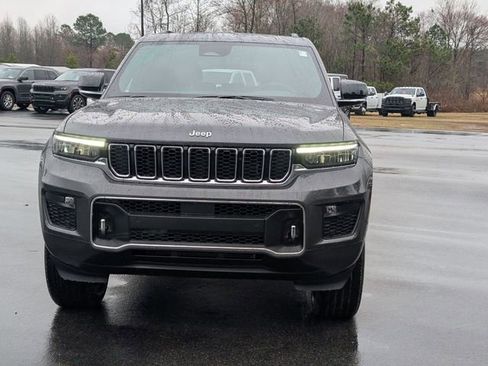 New 2025 Jeep Grand Cherokee Overland w/ Luxury Tech Group IV image 3