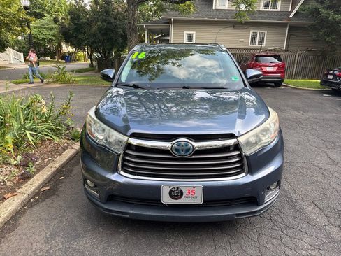 Used 2016 Toyota Highlander Limited Platinum AWD/4WD image 8