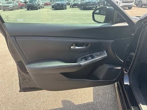 Used 2023 Nissan Sentra SR w/ Midnight Edition Package FWD image 22