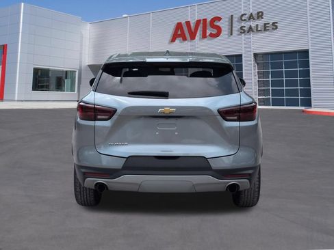 Used 2025 Chevrolet Blazer LT FWD image 7