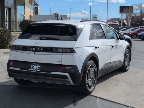 Certified 2025 Hyundai Ioniq 5 SEL image 4