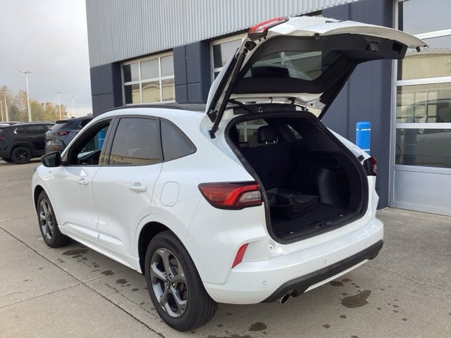 Used 2023 Ford Escape ST-Line w/ Tech Pack #1 AWD/4WD image 14