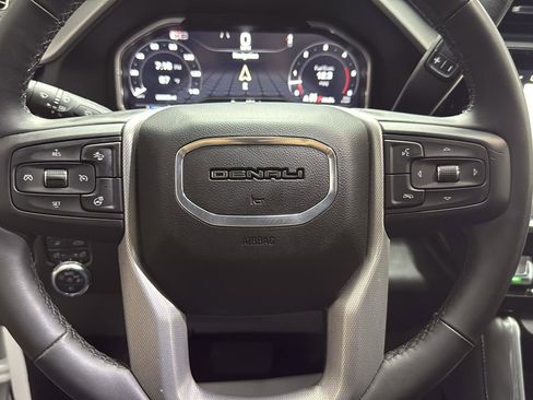 Used 2024 GMC Sierra 2500 Denali w/ Technology Package image 15