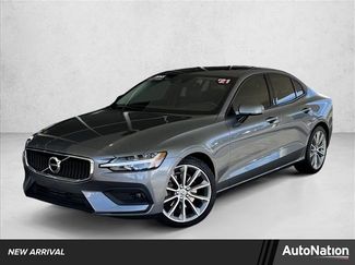 Used 2021 Volvo S60 T5 Momentum w/ Premium Package video 1