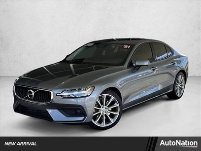 Used 2021 Volvo S60 T5 Momentum w/ Premium Package