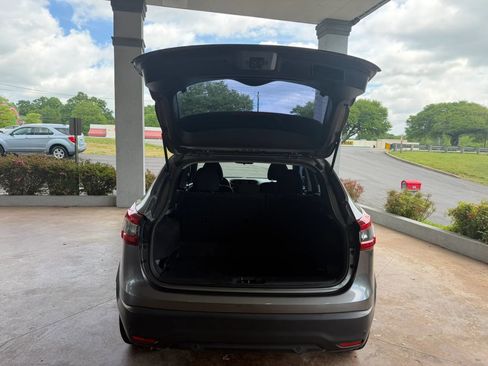 Used 2020 Nissan Rogue Sport S FWD image 23