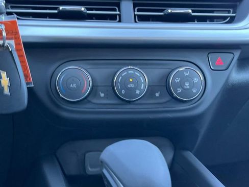 New 2026 Chevrolet Trax LS w/ LS Convenience Package FWD image 26